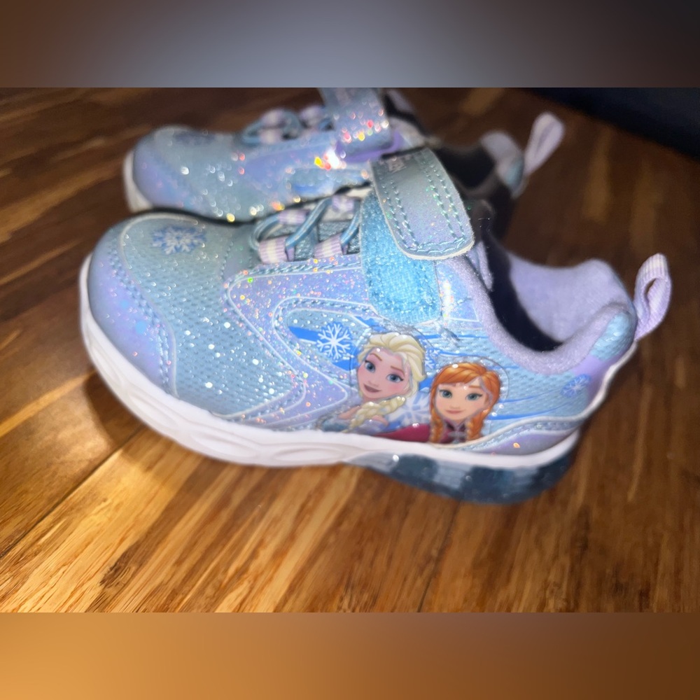 Frozen Kids Light-Up Sneakers - Blue